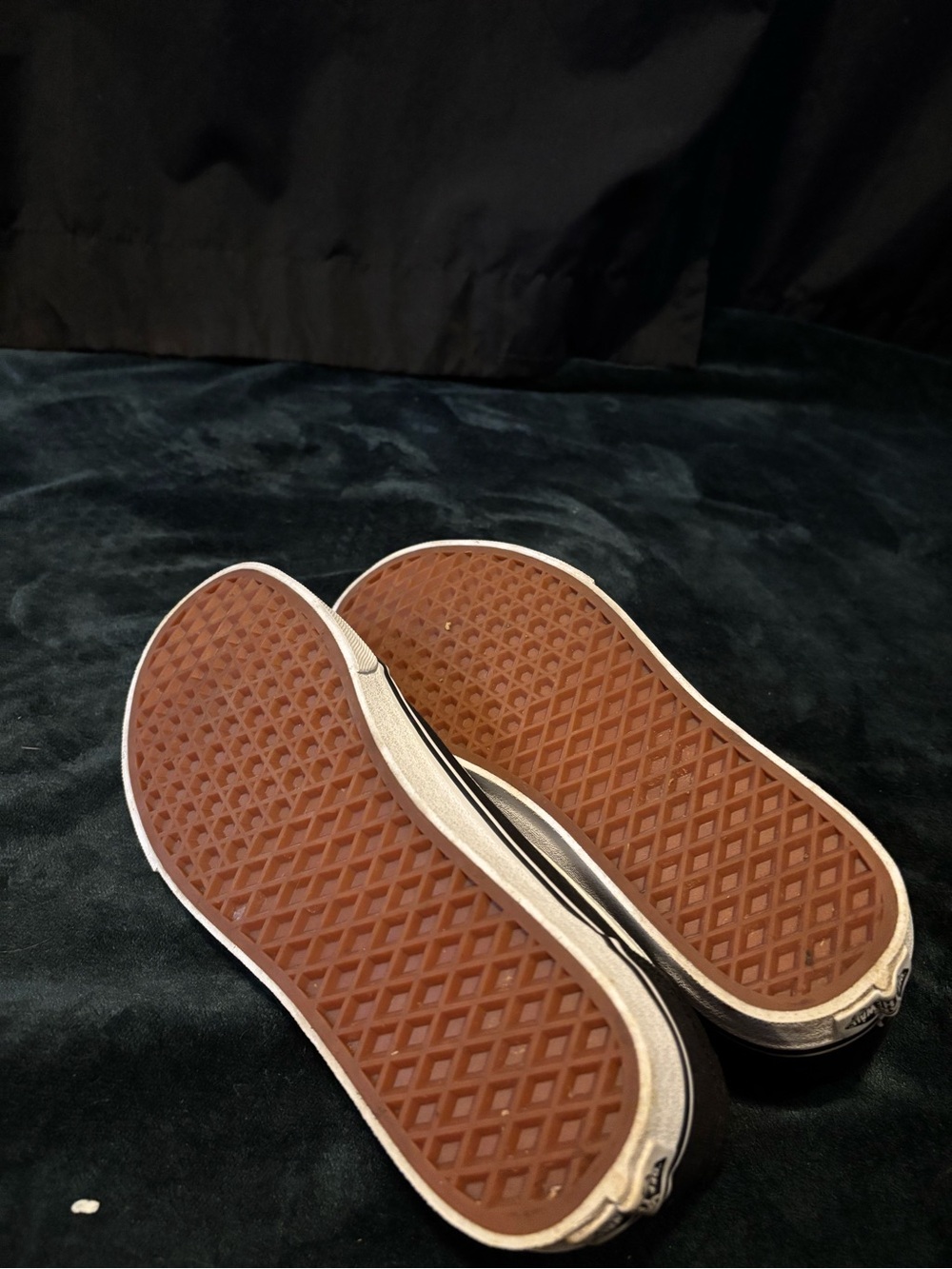 Vans - Picture 2 of 2